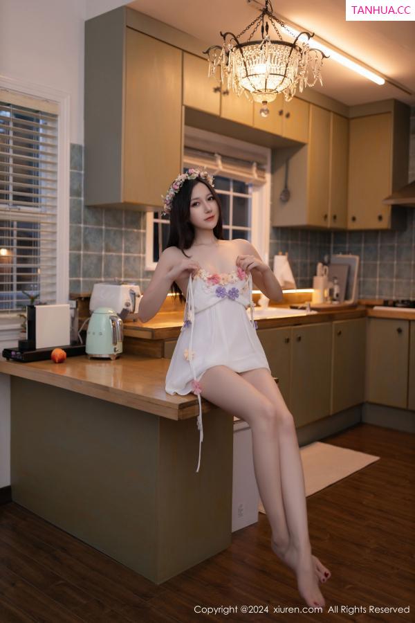 鱼子酱fish  [XiuRen]高清写真图 2024.11.29 No.9531 鱼子酱Fish 丝袜美腿第27张图片